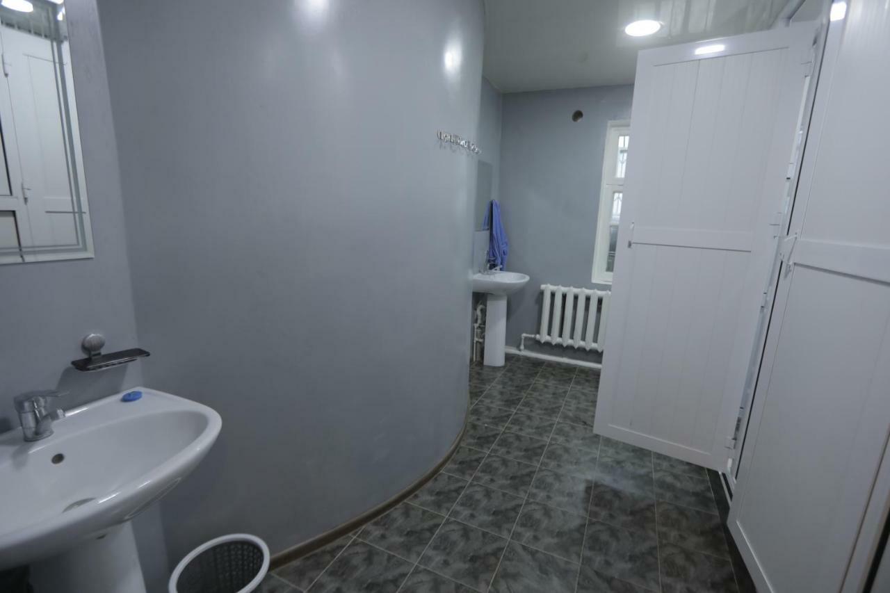 The Top Hostel ทาชเคนต์ ภายนอก รูปภาพ